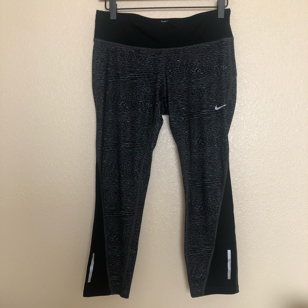 Nike Run Dri-Fit Animal Print Cropped Leggings SzM - Picture 1 of 8